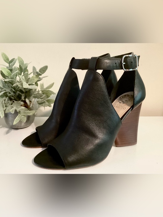 Vince Camuto Shoes - Vince Camuto  Black Leather Peep Toe Block Heel Sandals Size 9